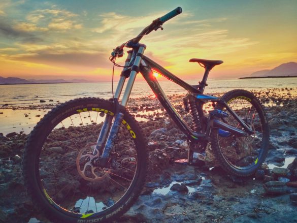 Hybrid Vs Mountain Bike: What’s the Difference and Pros and Cons ...