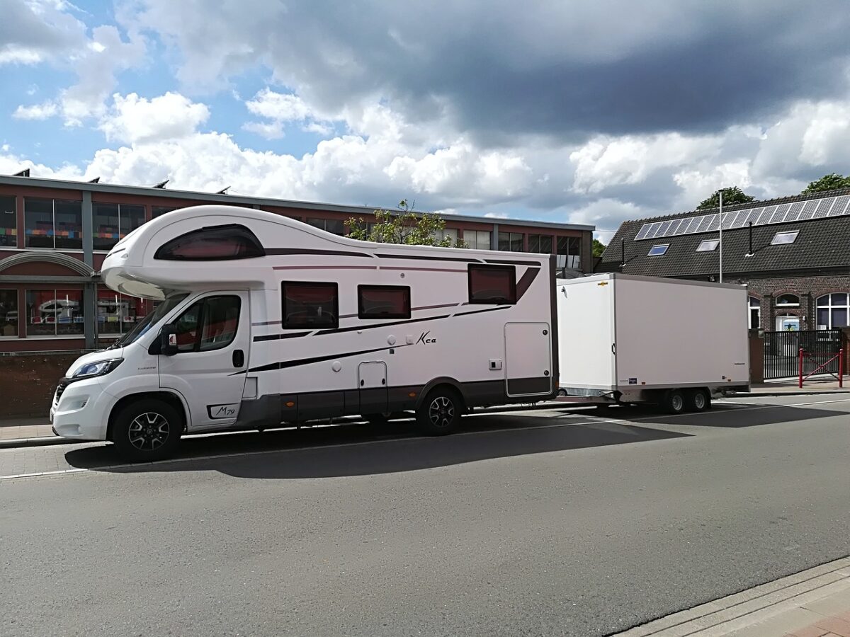 Class A Vs Class C RV: Differences + Pros and Cons - Where The Road Forks