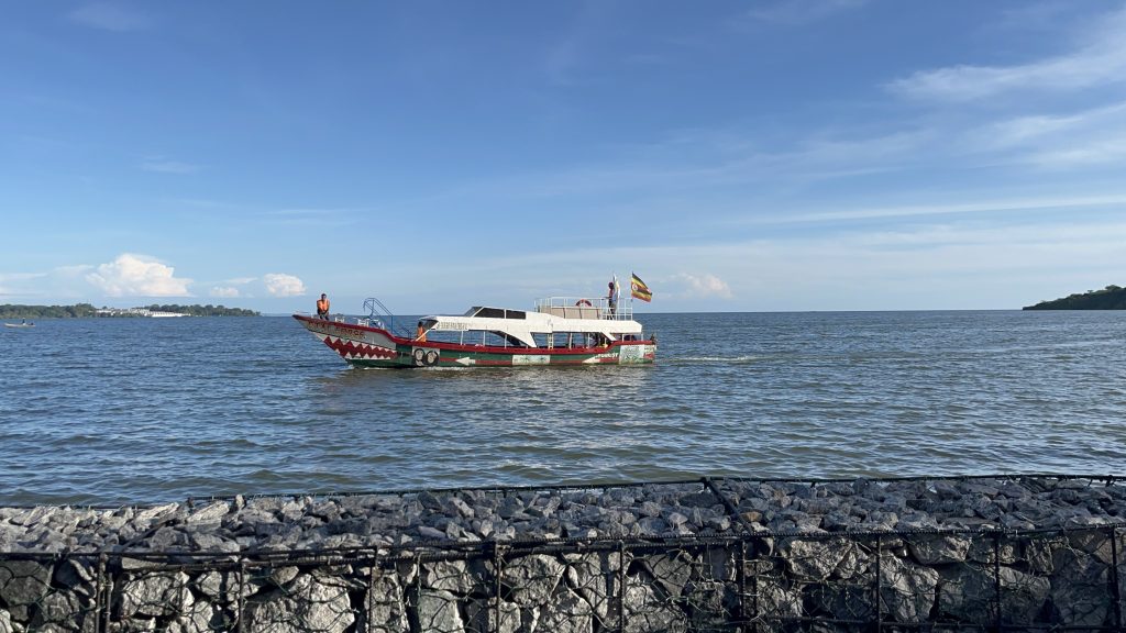 Lake Victoria, Entebbe